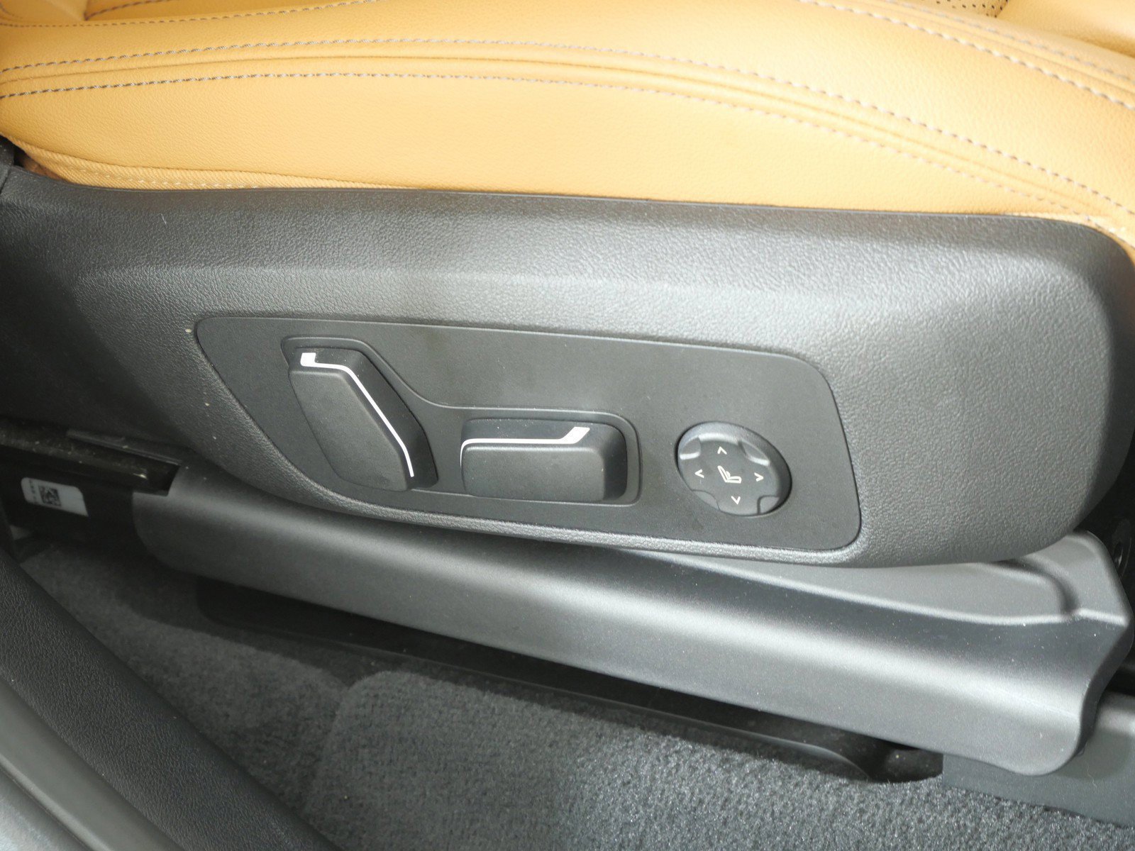 Used 2021 Mercedes-Benz GLE 53 AMG 4MATIC Coupe image 22