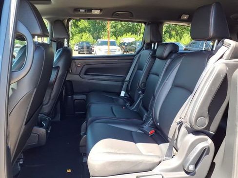 Used 2024 Honda Odyssey Sport image 9