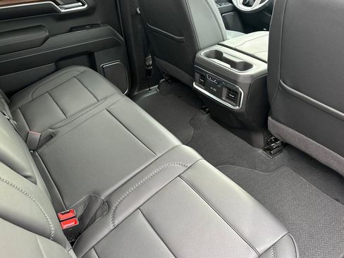 Used 2024 GMC Sierra 1500 Denali w/ Technology Package image 17