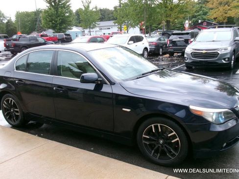 Used 2006 BMW 530xi Sedan AWD/4WD image 2