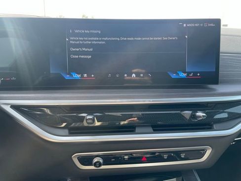 Used 2024 BMW X5 xDrive40i w/ Premium Package image 9