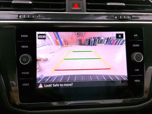 Used 2023 Volkswagen Tiguan SE R-Line AWD/4WD image 27