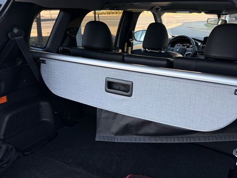 Used 2024 Mitsubishi Outlander SEL image 34