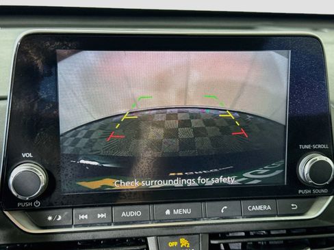 Used 2022 Nissan Altima 2.5 SV FWD image 19