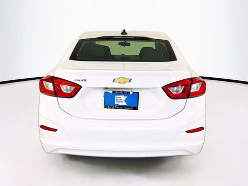 Used 2018 Chevrolet Cruze LS FWD image 6