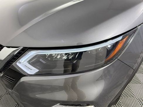 Used 2020 Nissan Rogue Sport SL w/ Premium Package image 11