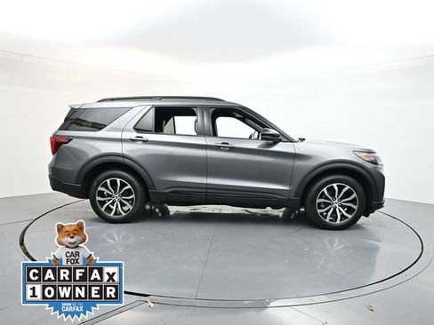 Used 2025 Ford Explorer ST-Line image 10