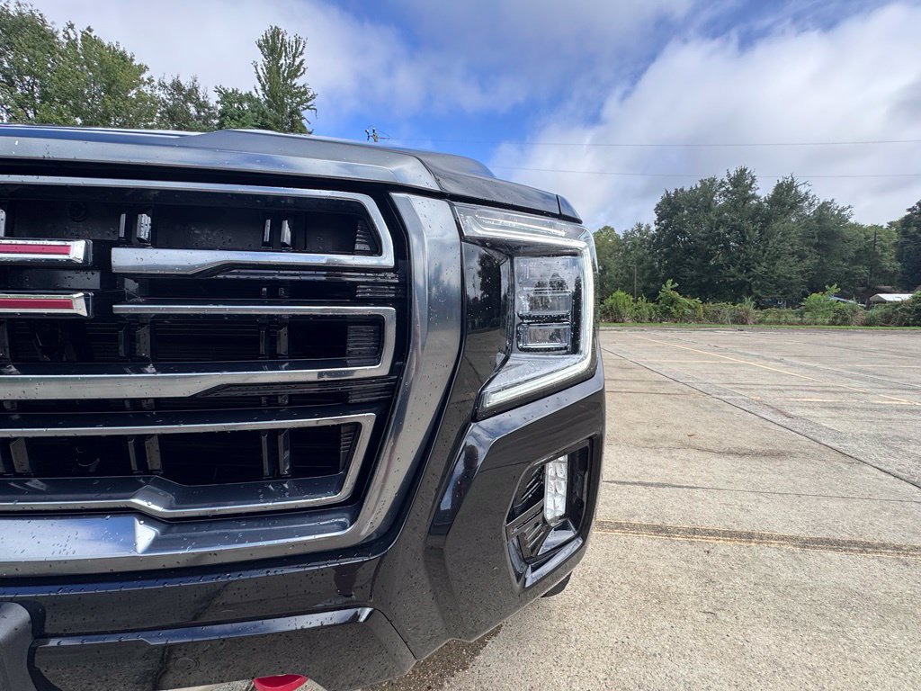 Used 2021 GMC Yukon XL AT4 w/ Technology Package AWD/4WD image 14