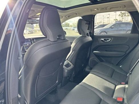 New 2025 Volvo XC60 B5 Plus w/ Climate Package PRO image 20