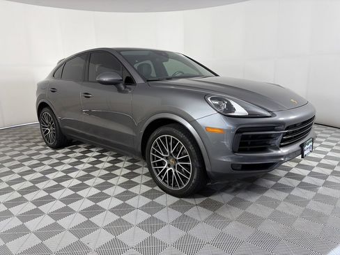 Used 2020 Porsche Cayenne image 1