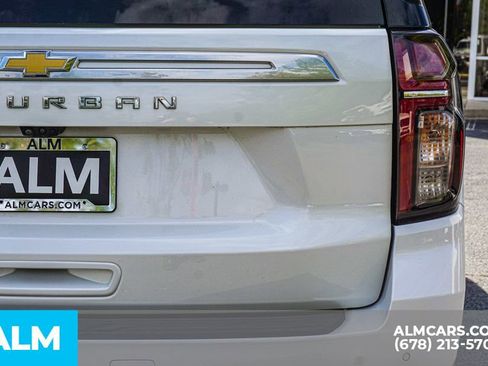 Used 2022 Chevrolet Suburban High Country image 13