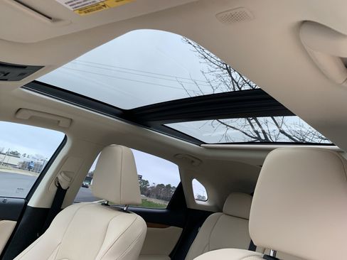 Certified 2022 Lexus RX 450h AWD w/ Premium Package image 28