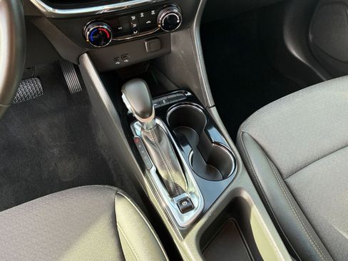 Used 2025 Buick Encore GX Preferred image 40