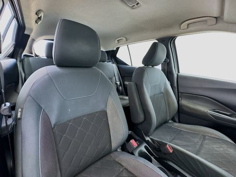 Used 2019 Nissan Kicks S FWD image 18