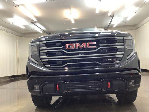 New 2026 GMC Sierra 1500 AT4 w/ AT4 Premium Package AWD/4WD image 10