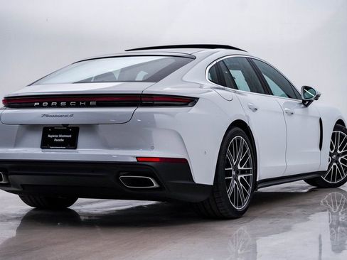 New 2026 Porsche Panamera 4 image 12