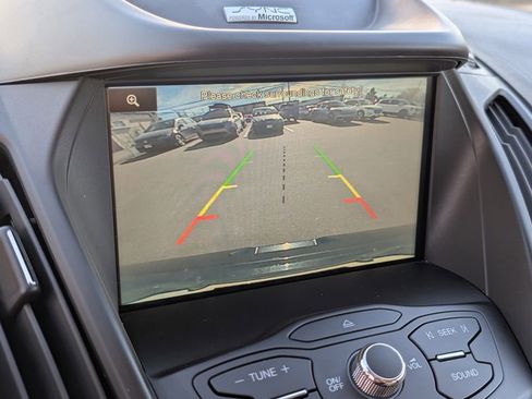 Used 2015 Ford Escape SE w/ SE Chrome Package image 24