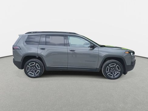 New 2026 Jeep Cherokee Laredo AWD/4WD image 4