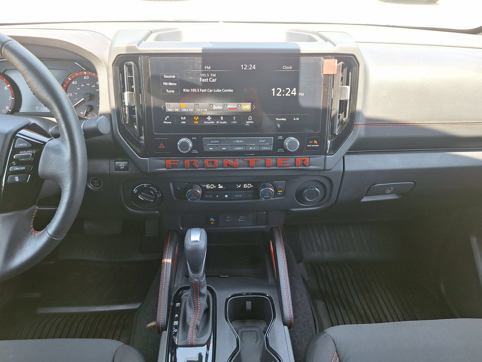 Used 2025 Nissan Frontier PRO-4X AWD/4WD image 18