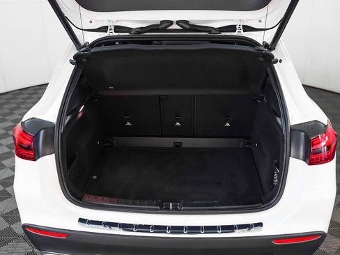 Certified 2026 Mercedes-Benz GLA 250 image 12