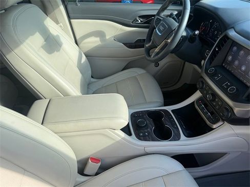 Used 2021 GMC Acadia Denali w/ Denali Technology Package image 23