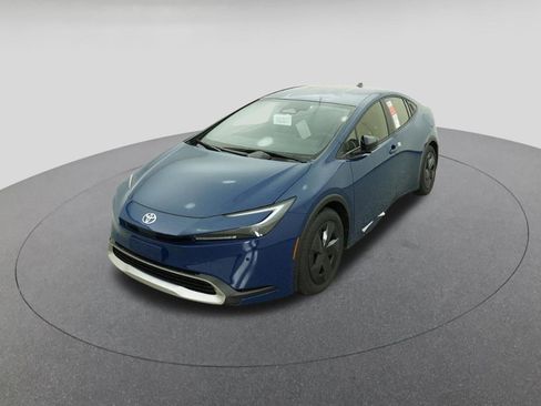 New 2026 Toyota Prius Plug-In Hybrid FWD image 16