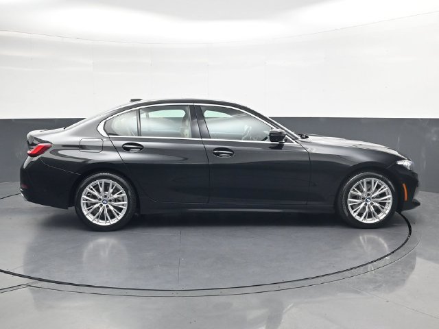 Used 2024 BMW 330i Sedan w/ Convenience Package RWD image 3