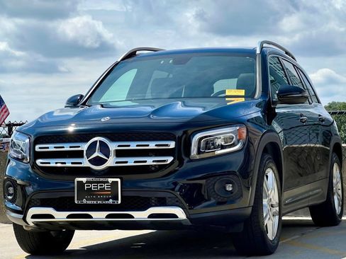 Certified 2023 Mercedes-Benz GLB 250 4MATIC image 4