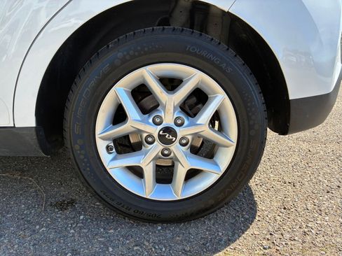 Used 2025 Kia Soul LX w/ LX Technology Package image 28