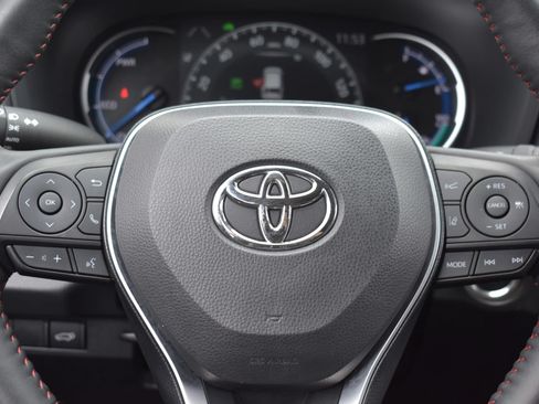 Used 2024 Toyota RAV4 SE w/ Weather & Moonroof Package AWD/4WD image 16