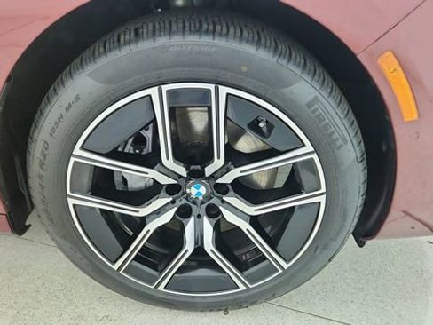 Used 2025 BMW 740i image 63
