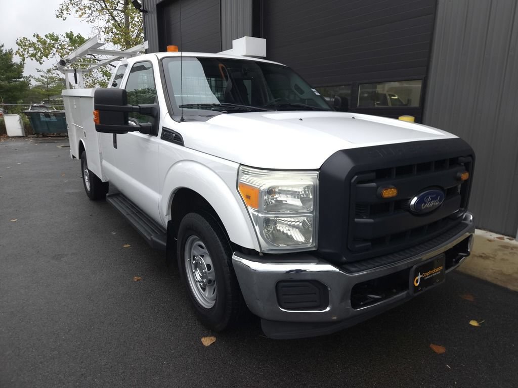 Used 2015 Ford F250 XL w/ Power Equipment Group RWD image 6