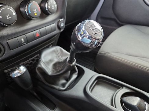Used 2016 Jeep Wrangler Sport image 15