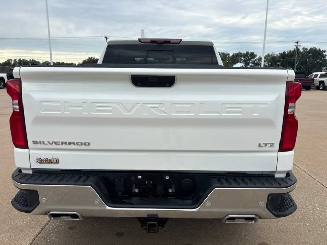 Used 2025 Chevrolet Silverado 1500 LTZ w/ Technology Package AWD/4WD image 4