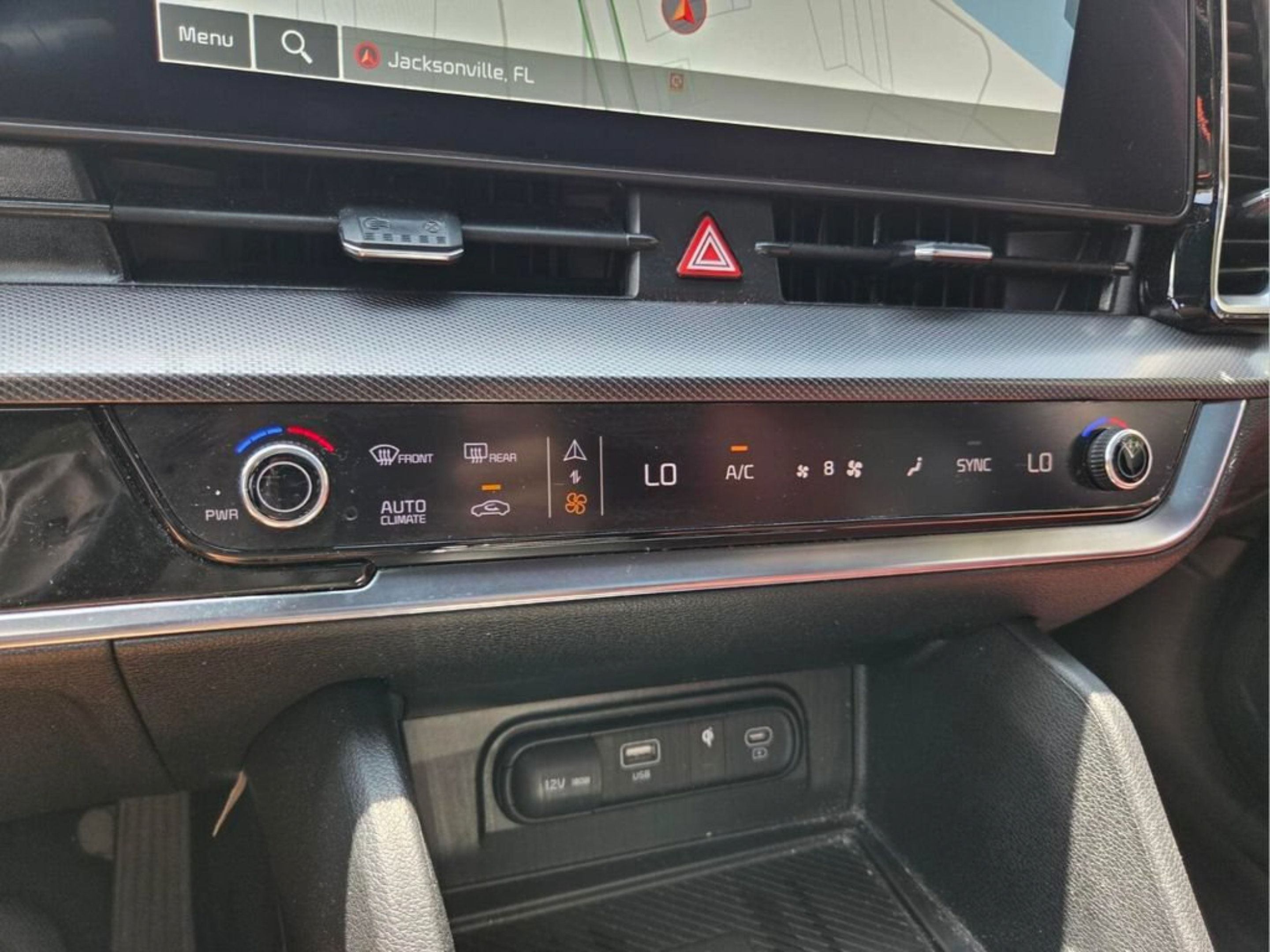 Certified 2025 Kia Sportage SX AWD/4WD image 29