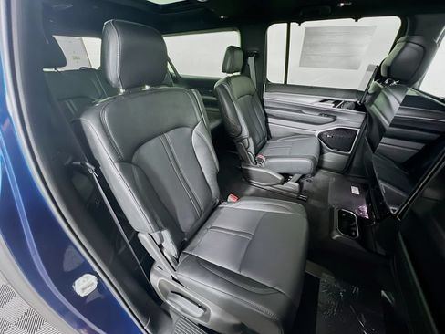 New 2026 Jeep Grand Wagoneer L Limited AWD/4WD image 31