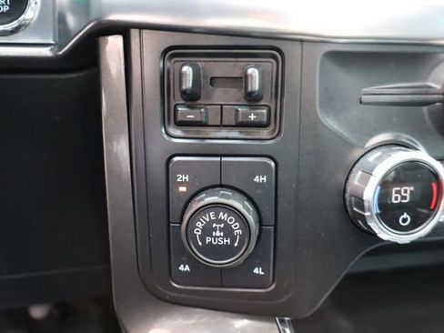 Used 2021 Ford F150 Lariat w/ Equipment Group 502A High image 27