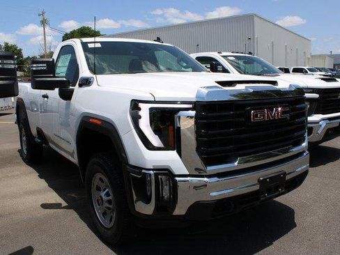 New 2025 GMC Sierra 2500 Pro w/ Convenience Package image 6