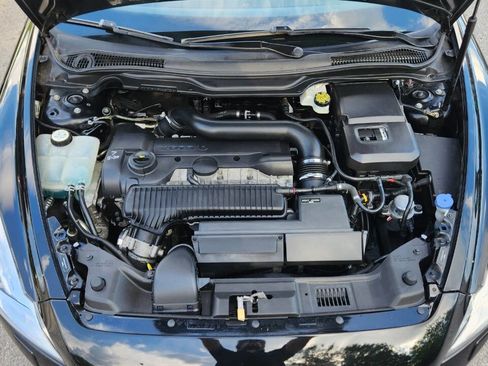 Used 2012 Volvo C70 T5 w/ Climate Pkg image 36