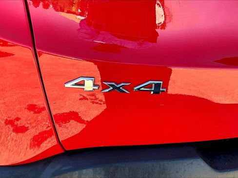 Used 2020 Jeep Renegade Latitude w/ Cold Weather Group image 6