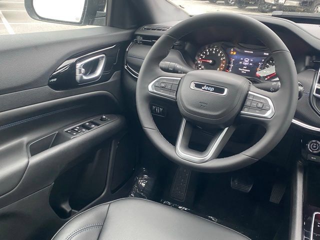 New 2026 Jeep Compass Limited AWD/4WD image 32