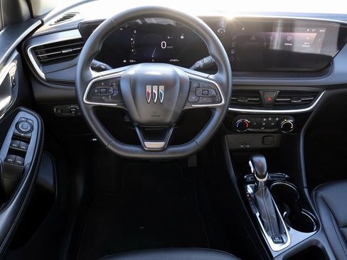 Used 2024 Buick Encore GX Sport Touring image 18