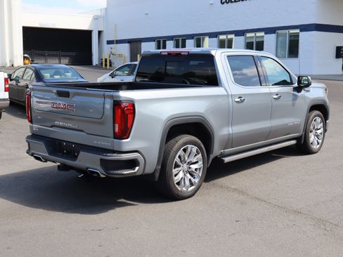 Used 2025 GMC Sierra 1500 Denali w/ Denali Reserve Package AWD/4WD image 10