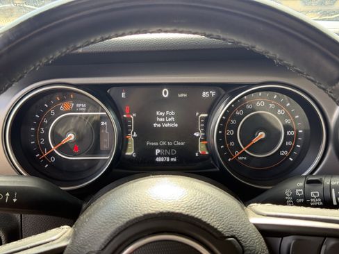 Used 2021 Jeep Wrangler Unlimited Sport AWD/4WD image 13