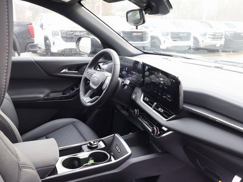 New 2026 Chevrolet Equinox LT w/ Convenience Package II image 34