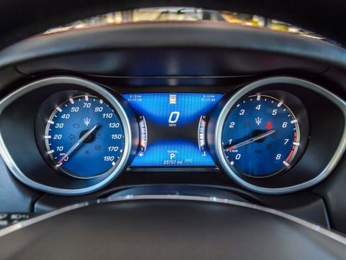 Used 2019 Maserati Ghibli S image 18