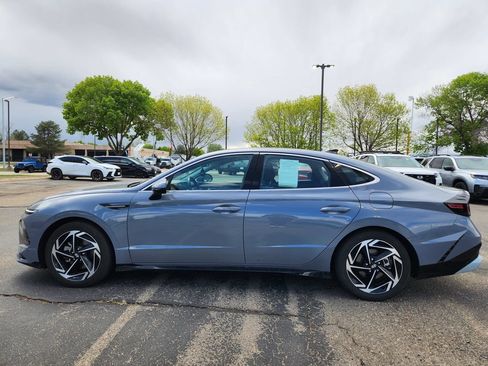 Used 2024 Hyundai Sonata SEL w/ Convenience Package FWD image 4
