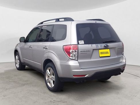 Used 2010 Subaru Forester 2.5X Premium image 3