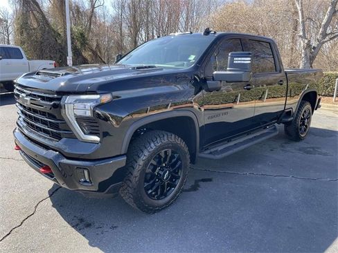 Used 2026 Chevrolet Silverado 2500 LTZ w/ LTZ Plus Package image 3