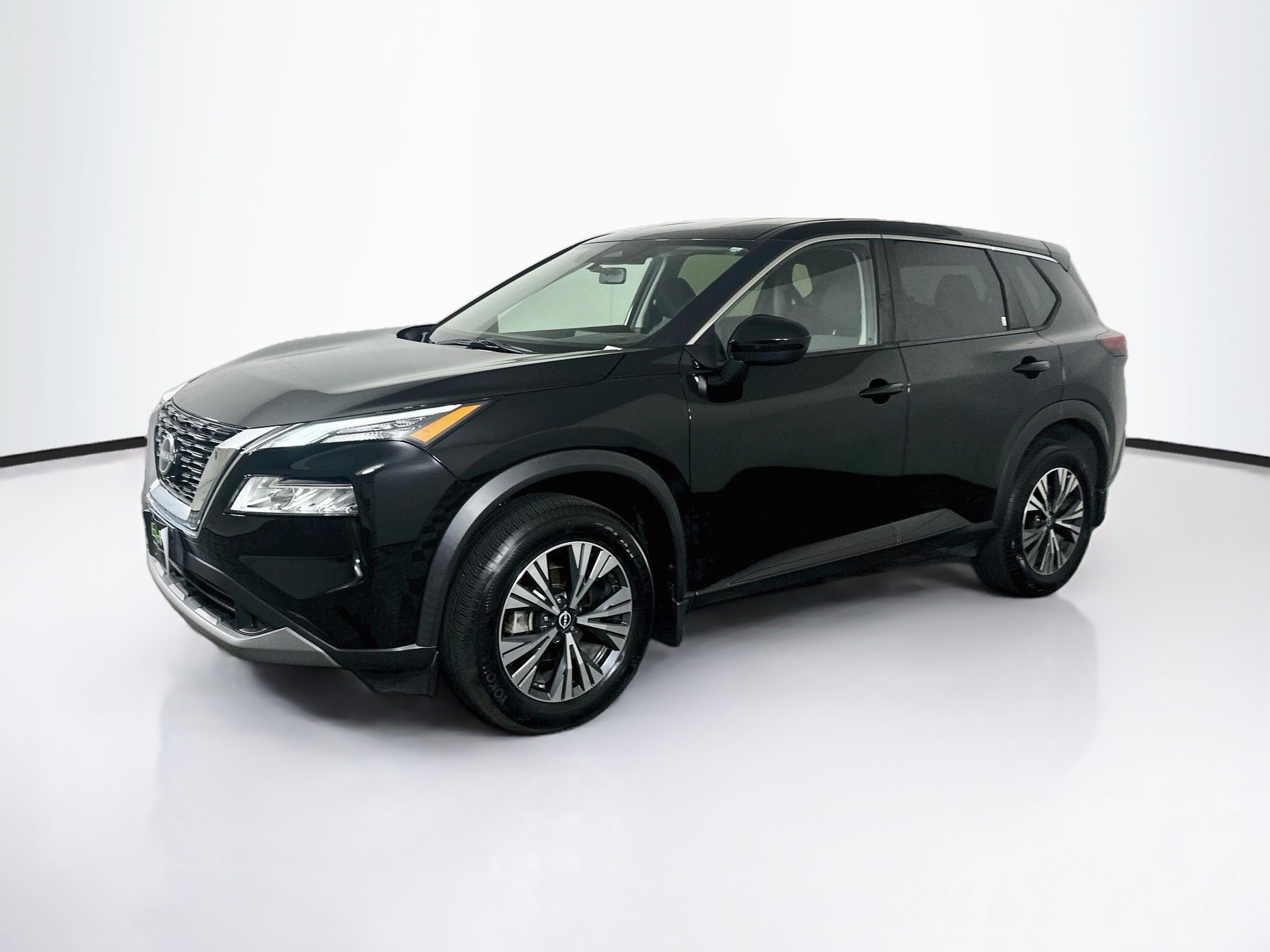 Used 2023 Nissan Rogue SV FWD image 3